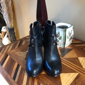 Black Leather Heeled Boots